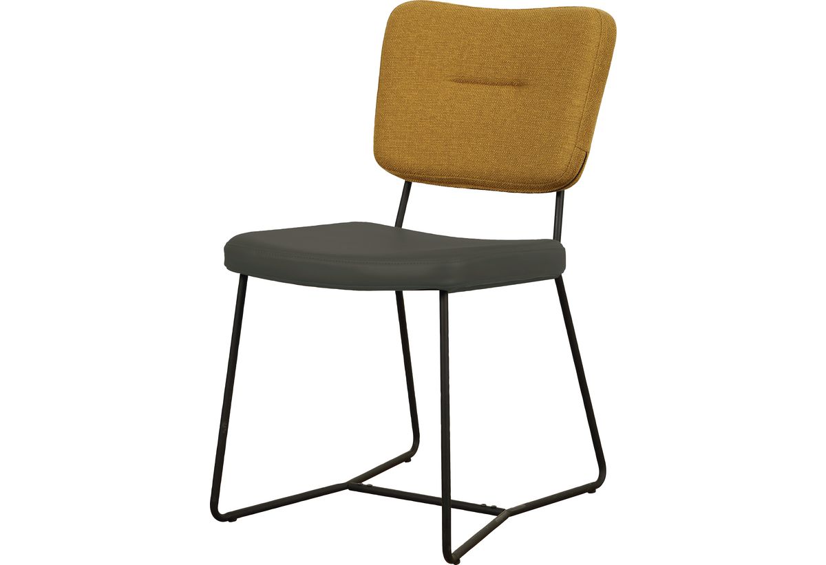 Παρουσιάζεται η καρέκλα.